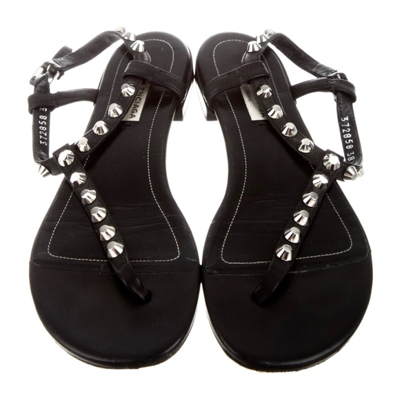 Balenciaga Leather Studded Accents T-Strap Sandals
Women's Size: 8 - Picture 1 of 5